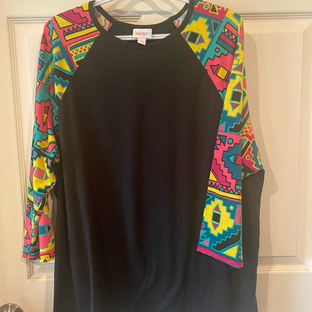 LulaRoe 3XL Aztec sleeves